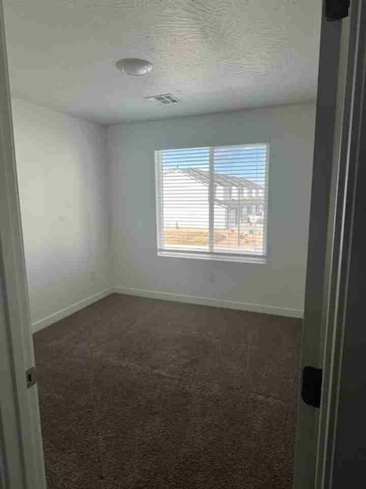 310 W 2050 N - Photo 3 of 13