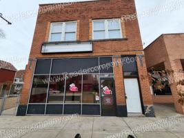 featured image of 3927 Main St