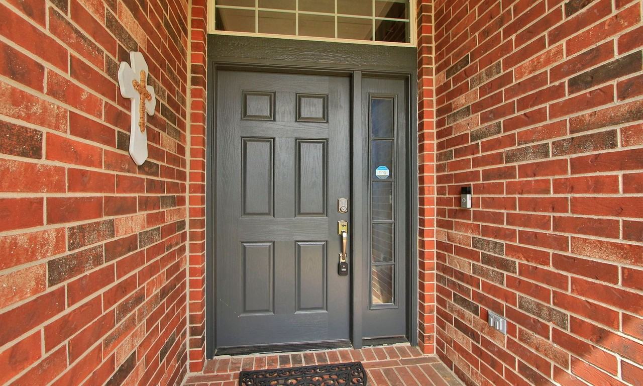 2802 Parkeston Dr - Photo 6 of 50