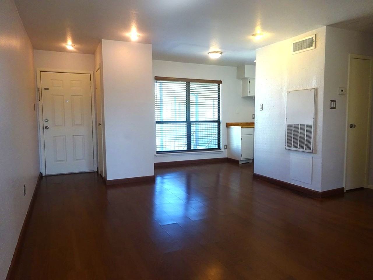101 Stratford St #205 - Photo 6 of 12