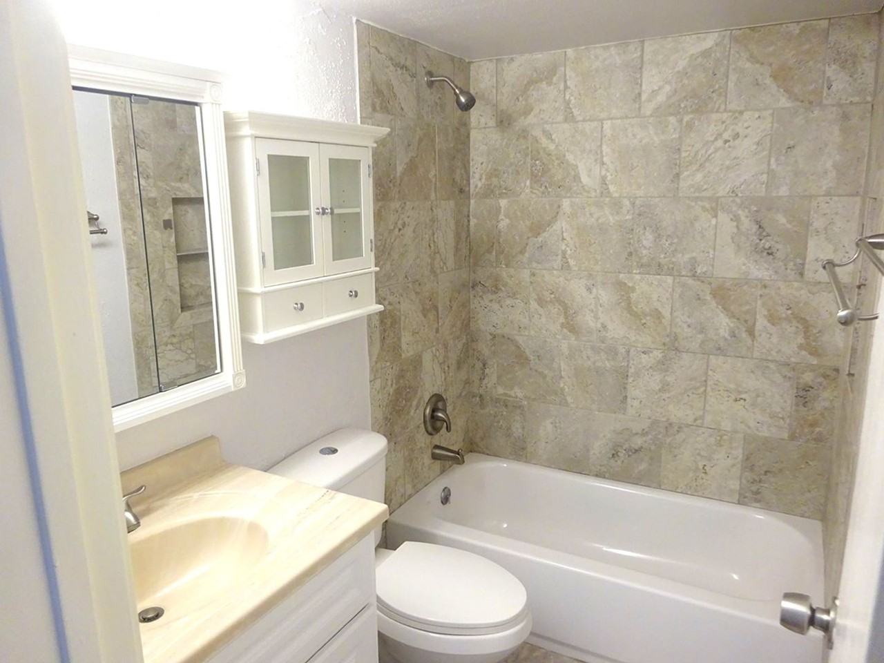 101 Stratford St #205 - Photo 7 of 12