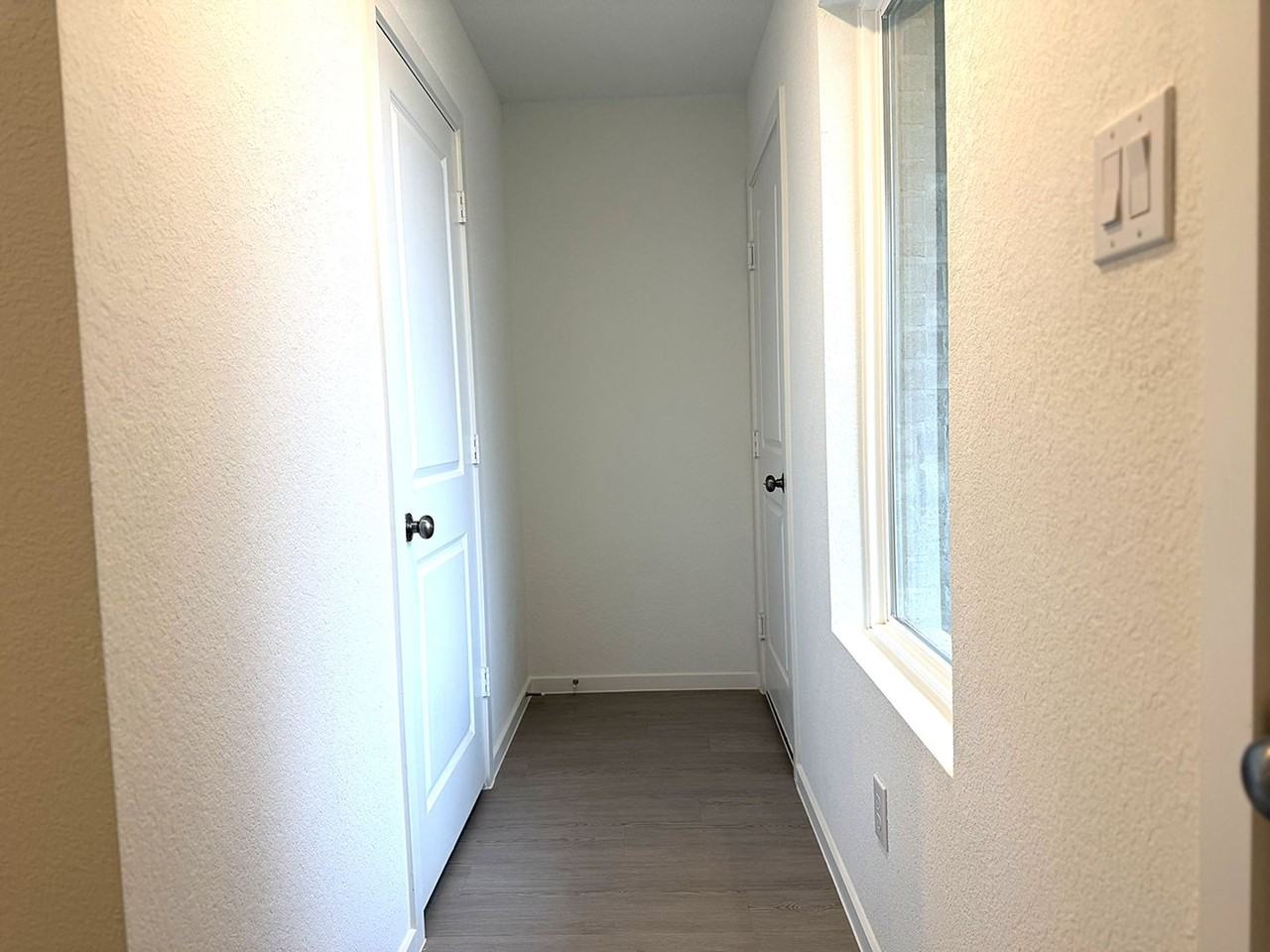 1511 Sunset Ridge Dr - Photo 2 of 12