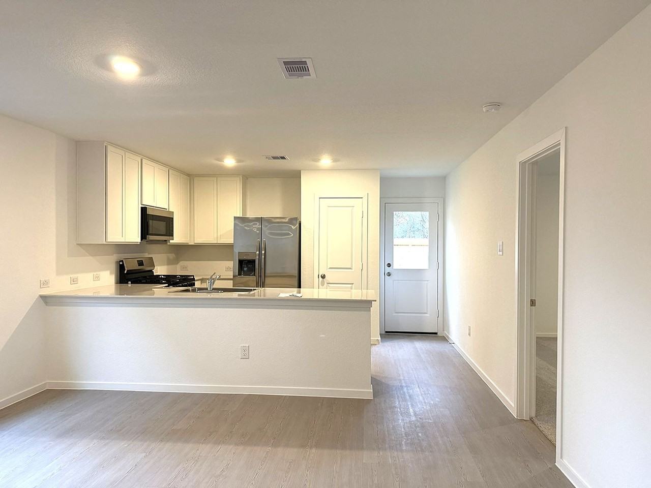1511 Sunset Ridge Dr - Photo 3 of 12