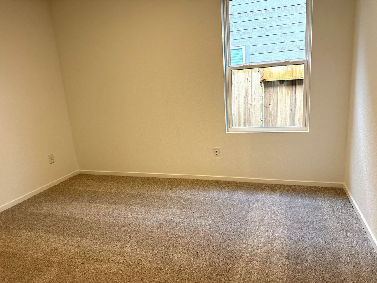 1511 Sunset Ridge Dr - Photo 5 of 12