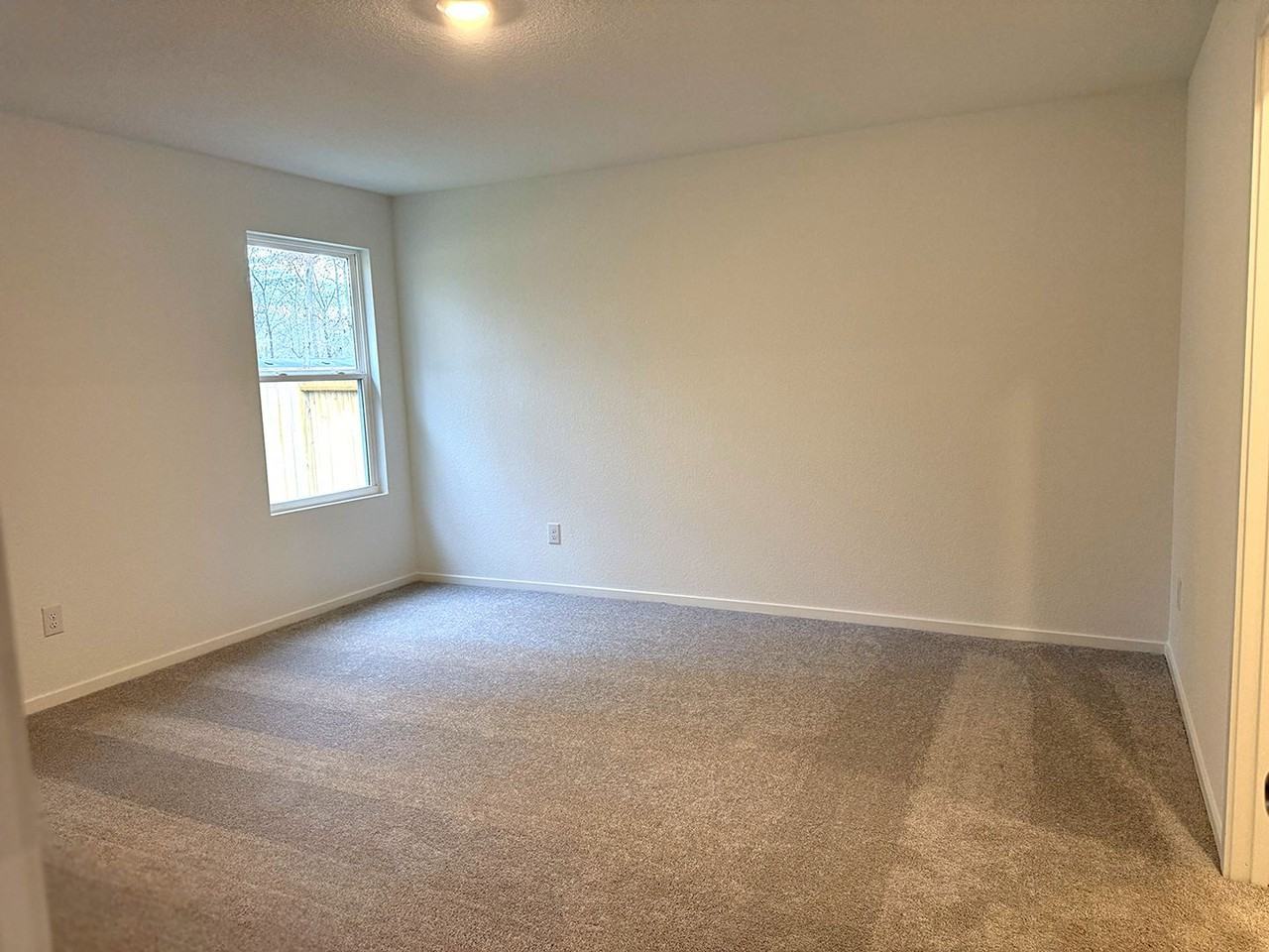 1511 Sunset Ridge Dr - Photo 7 of 12