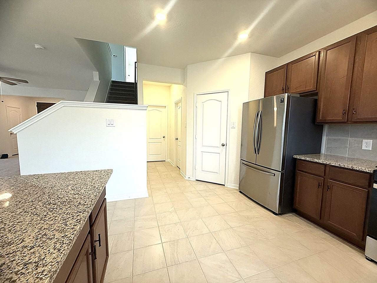 21114 Montego Bay Dr - Photo 3 of 25