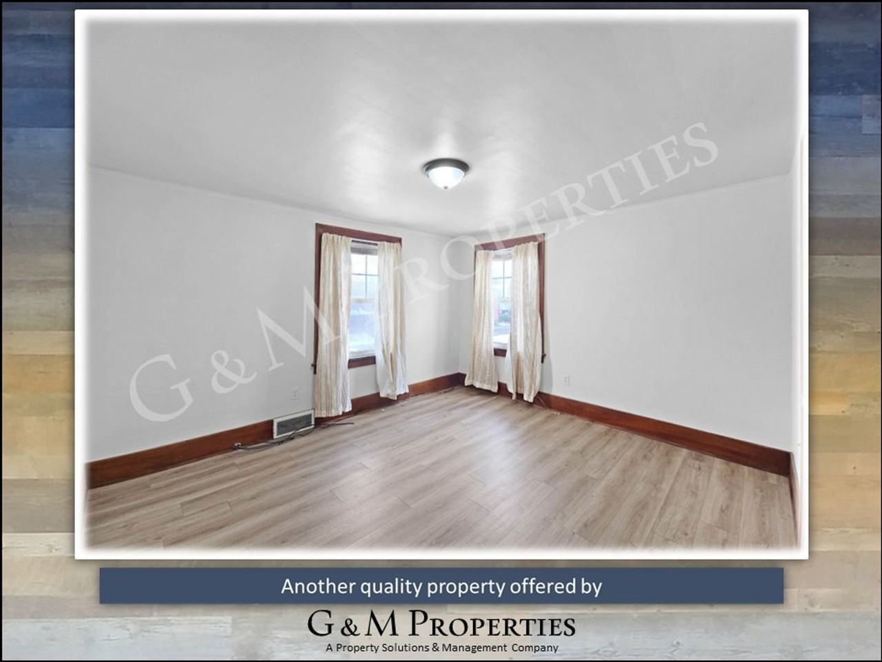 1564 Mount Hope Ave - Photo 4 of 13