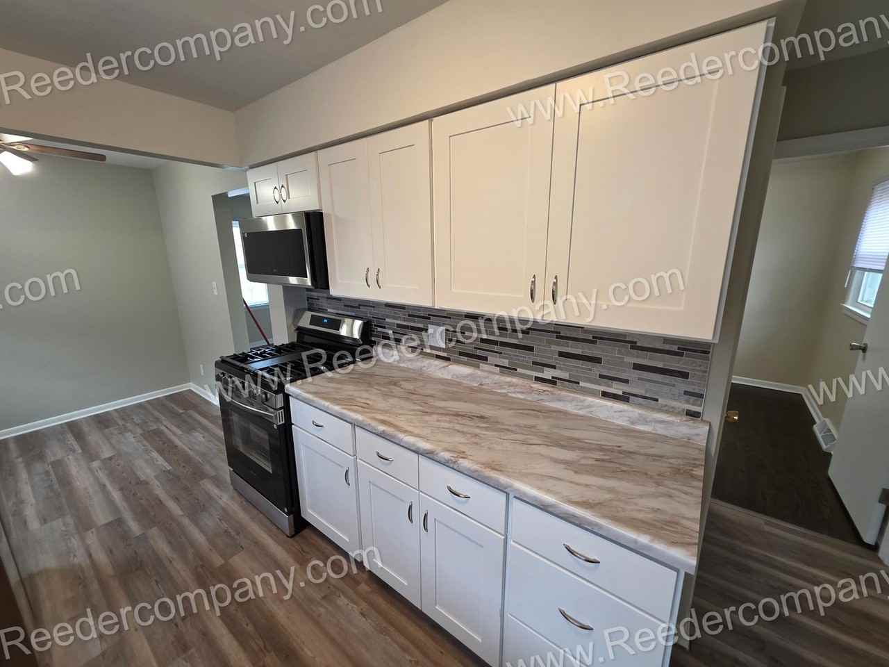 7542 Missouri Ave - Photo 7 of 22