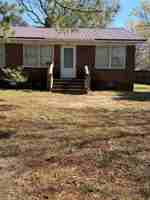 featured image of 915 Kates Ln