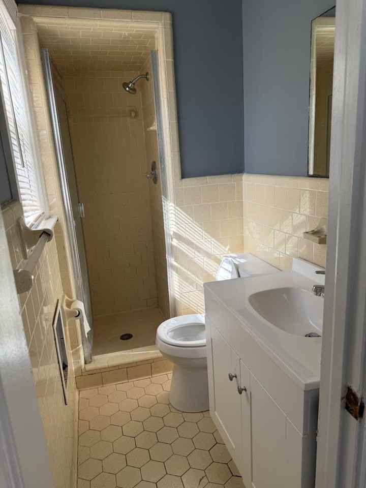 915 Kates Ln - Photo 7 of 9