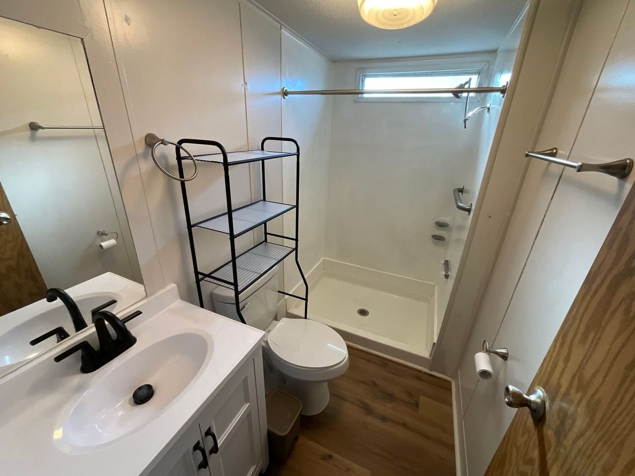 4701 Watson St - Photo 6 of 7