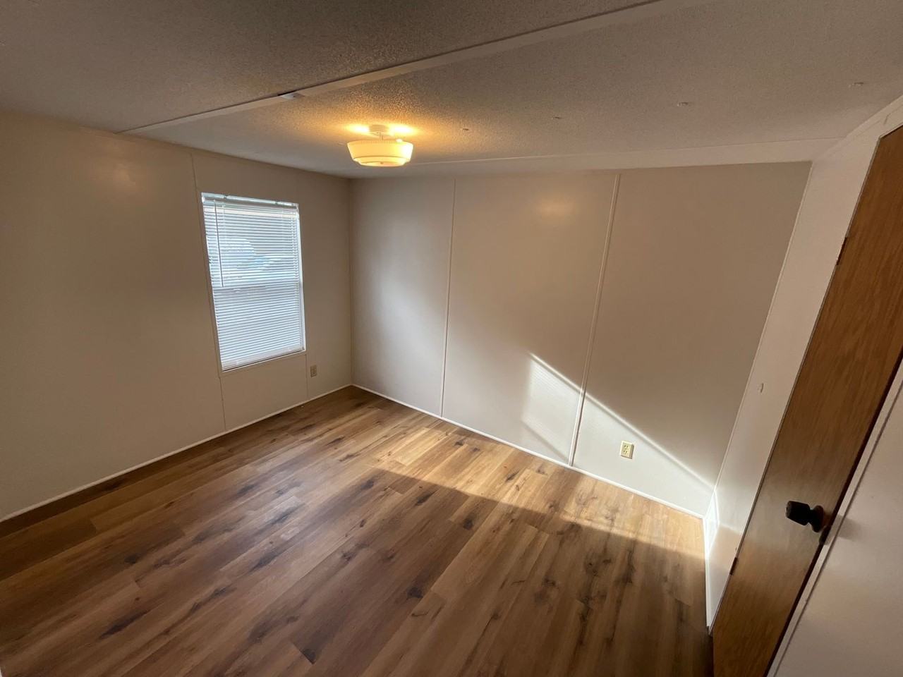 4701 Watson St - Photo 7 of 7