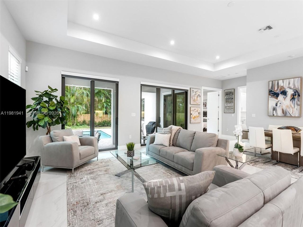 1484 Sw 32nd St - Photo 6 of 20