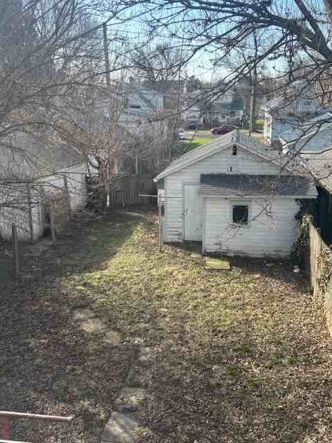 330 E Lake St - Photo 2 of 17