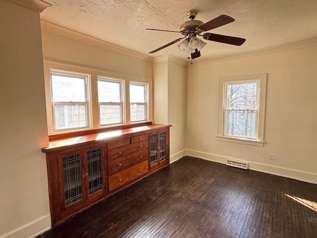 330 E Lake St - Photo 7 of 17