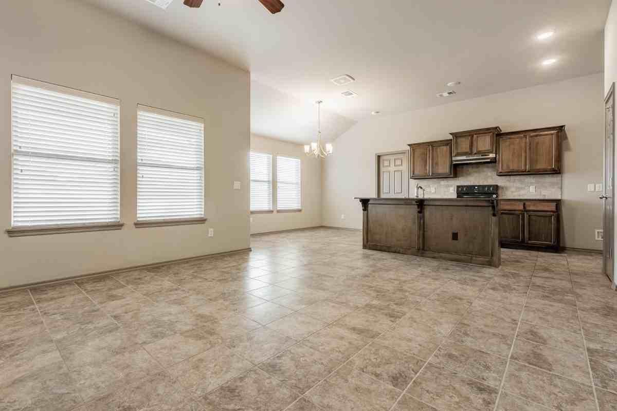 11444 Nw 130th St #1 - Photo 3 of 14