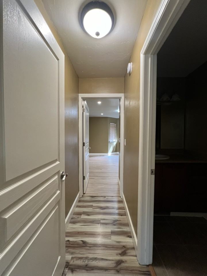 3721 Pioneer Trl #B - Photo 7 of 18