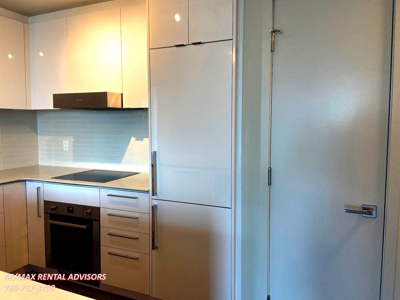 10360 102 St Nw - Photo 6 of 19