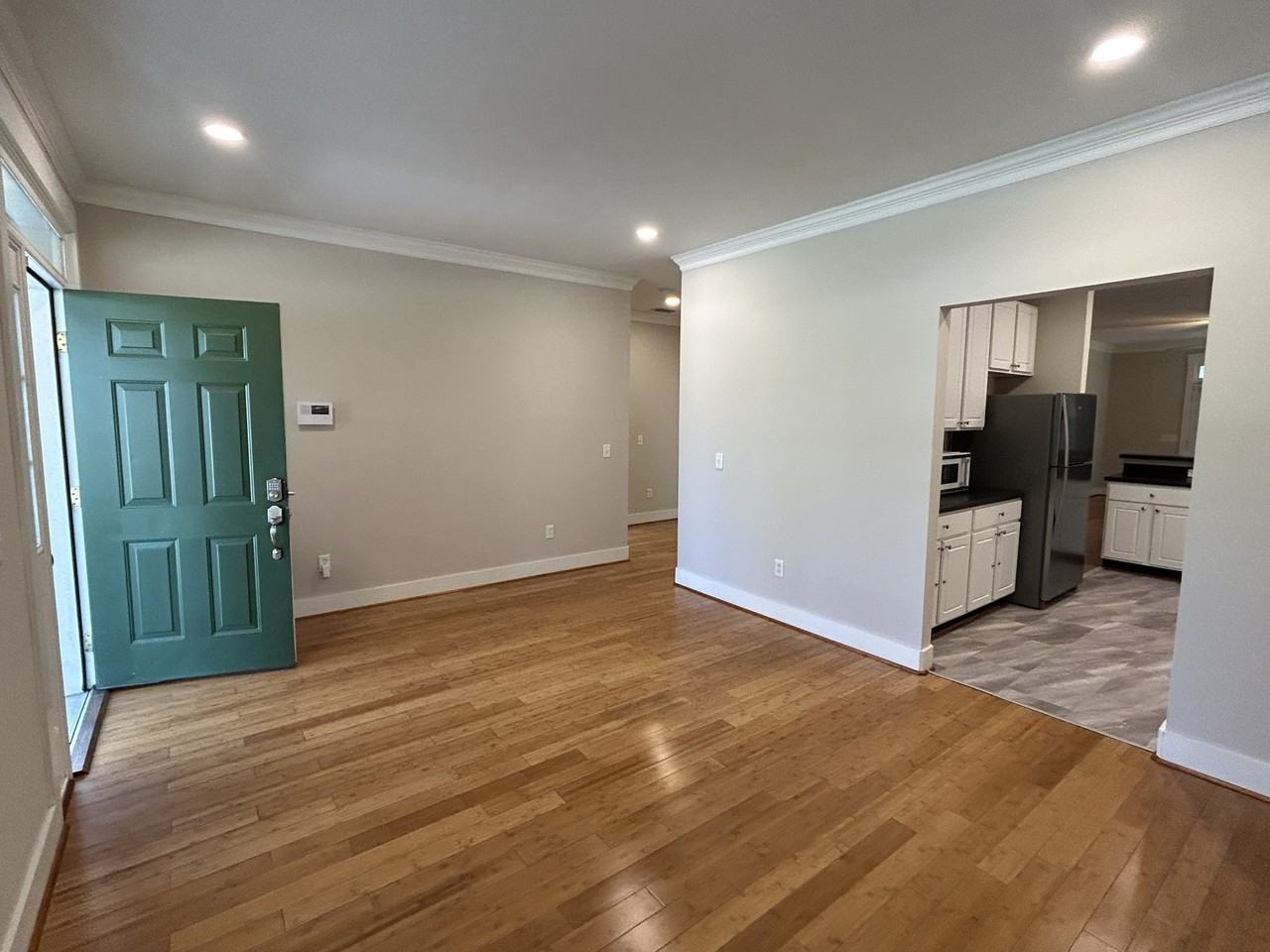 2805 3rd St #1 - Photo 4 of 28