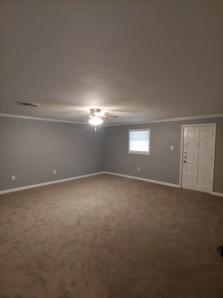 280 Morris Dr #1 - Photo 2 of 18