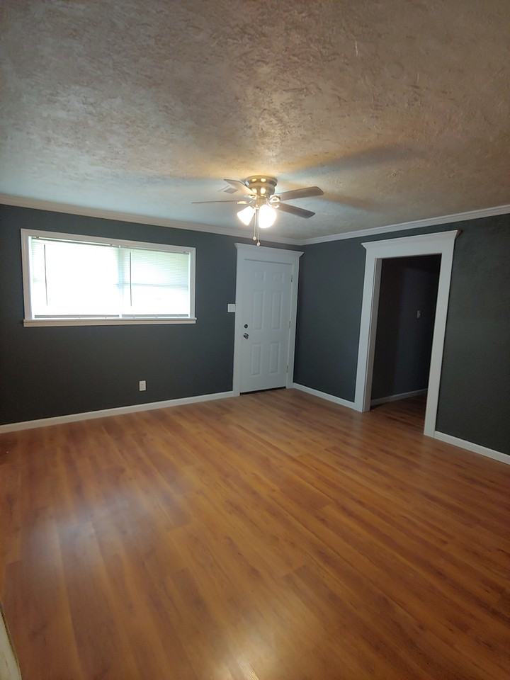 280 Morris Dr #1 - Photo 6 of 18