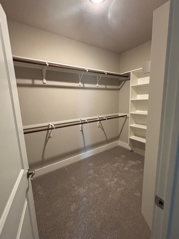 100 Strawberry Flds #1 - Photo 6 of 10