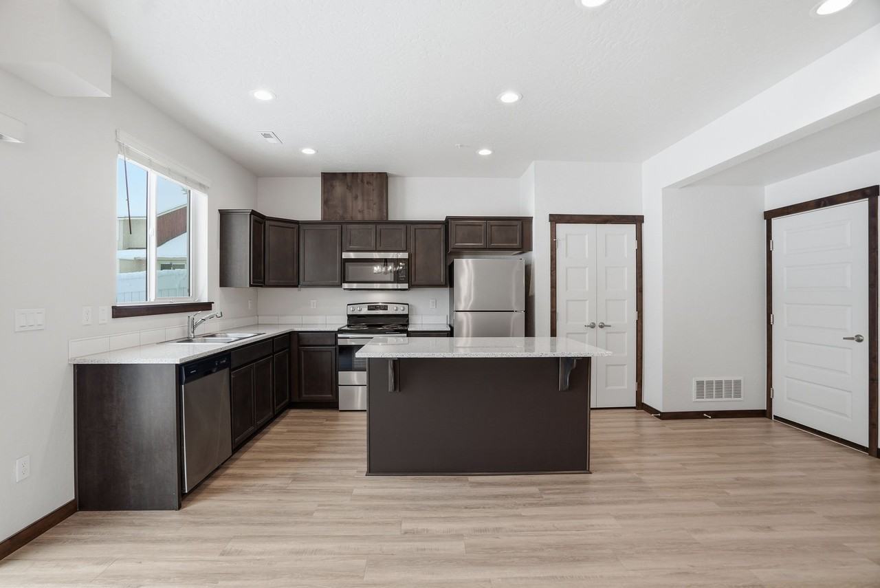 1582 E Latitude Ln #1 - Photo 6 of 31