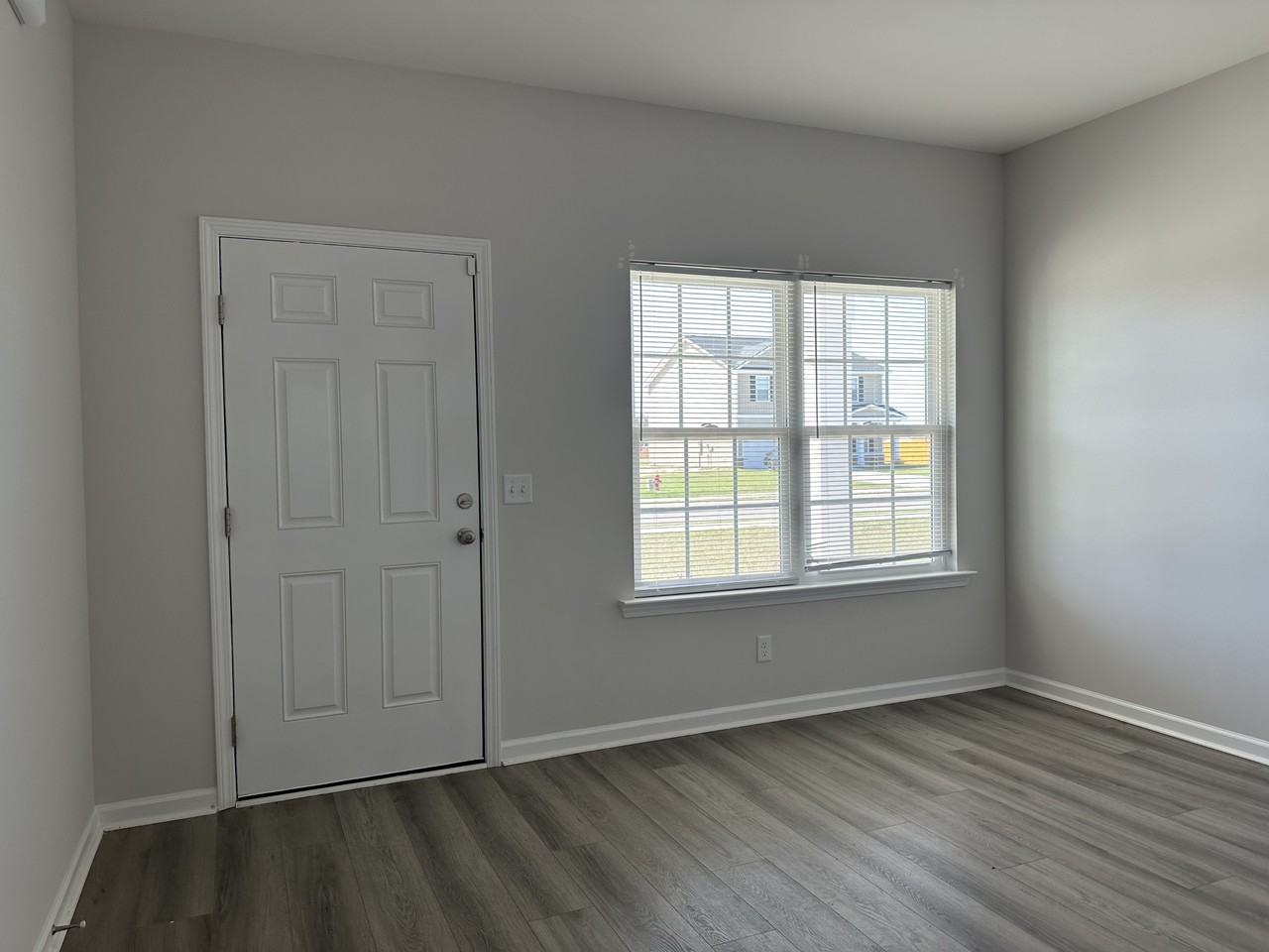 96 Deerfield Drive Northeast #1 - Photo 3 of 25