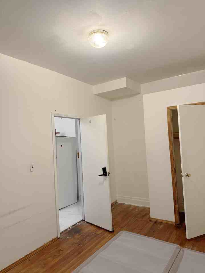 535 E. 29th St.1st Floor4th #4 - Photo 3 of 14