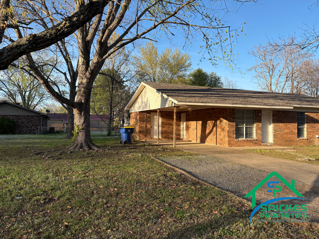 40 Saint John St #1 - Photo 2 of 17