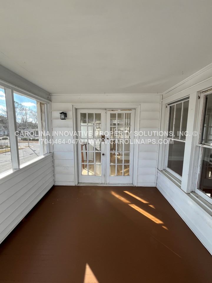 409 Union Ave #2 - Photo 7 of 25