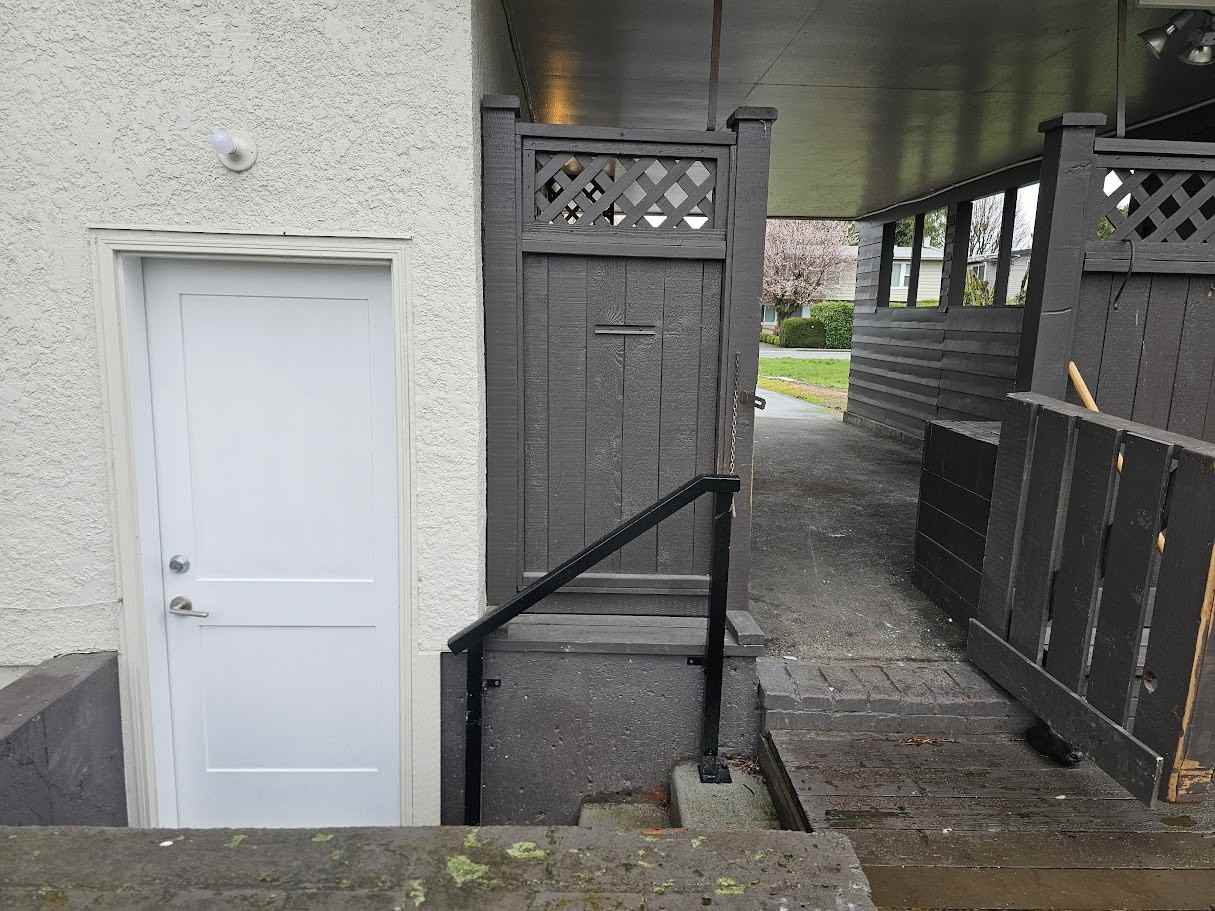 46330 Chilliwack Central Rd #B - Photo 2 of 17