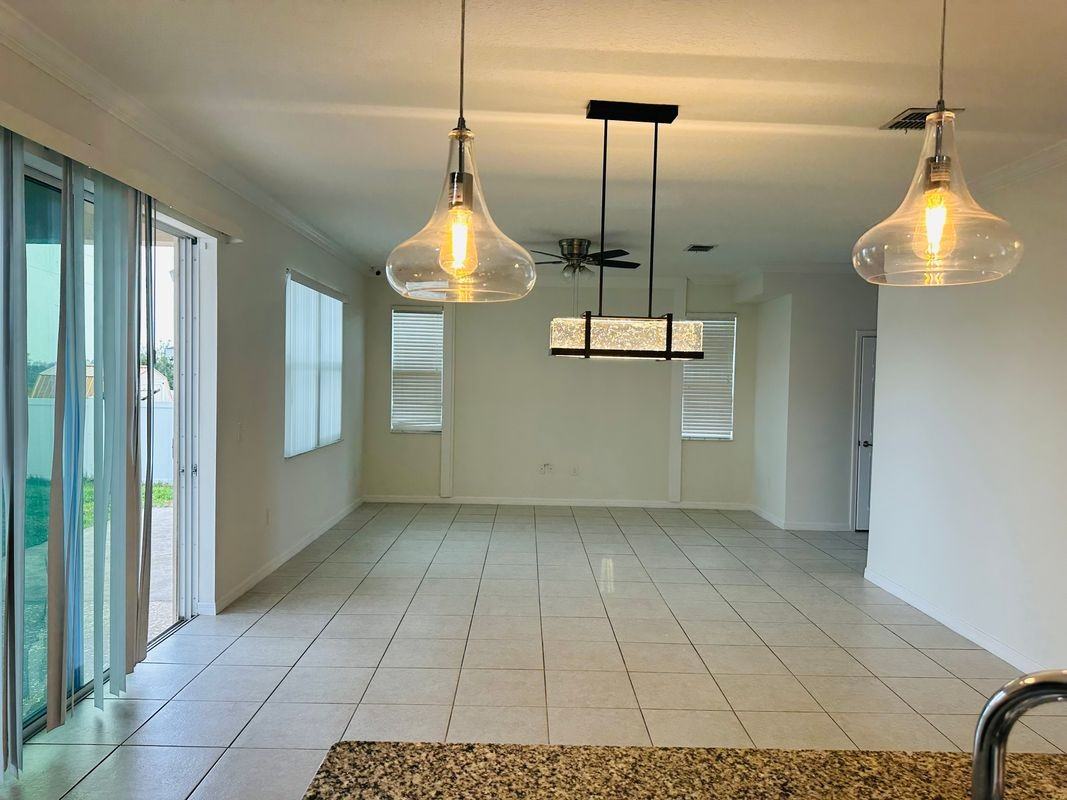 340 Jyoti Dr - Photo 3 of 3