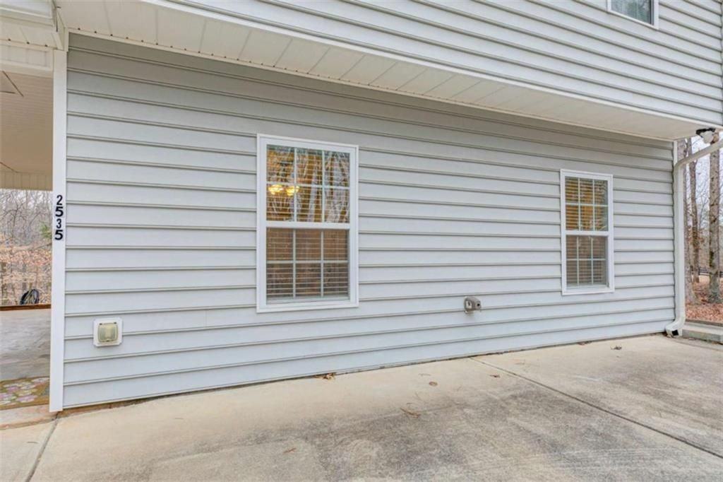 2535 Hickory Rd - Photo 4 of 28