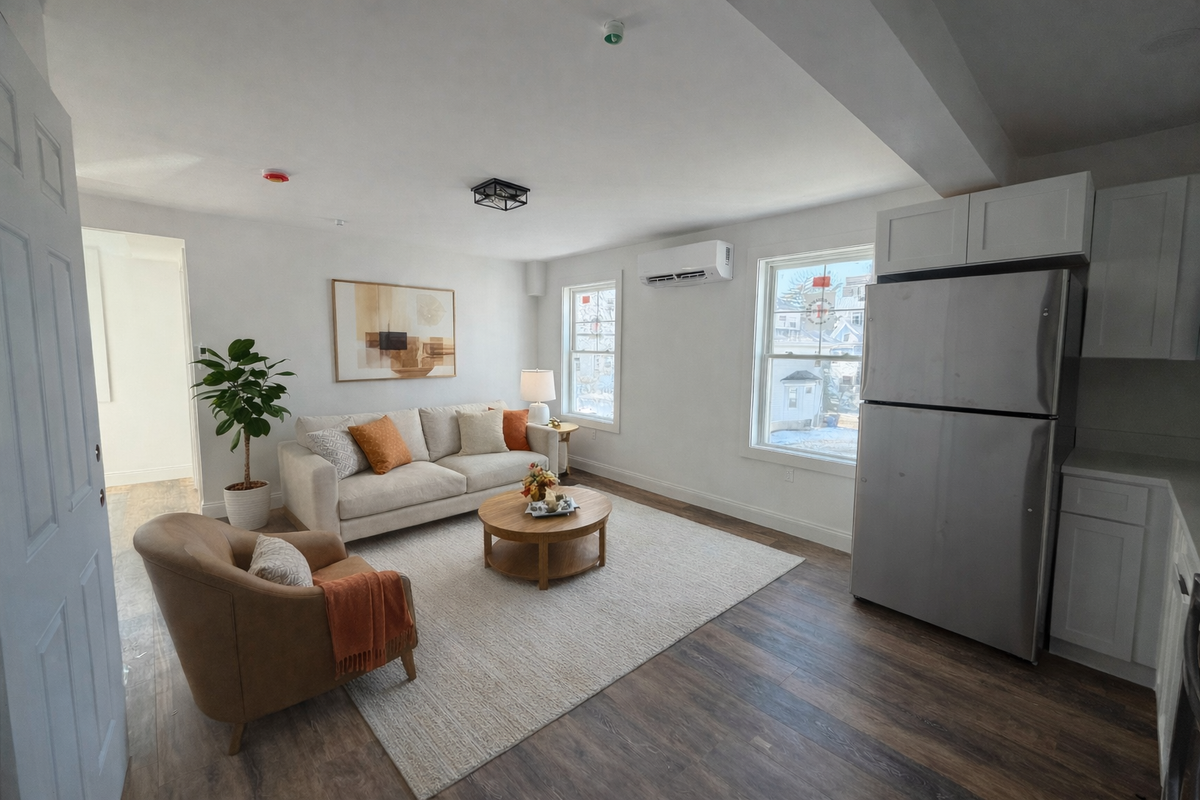 371 Cabot St ##202 - Photo 2 of 5