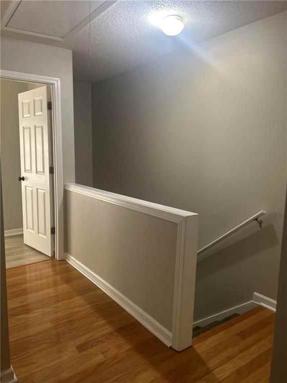 2762 Parkway Cv - Photo 5 of 8