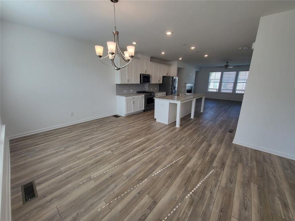 2699 Richmond Row Dr - Photo 2 of 12