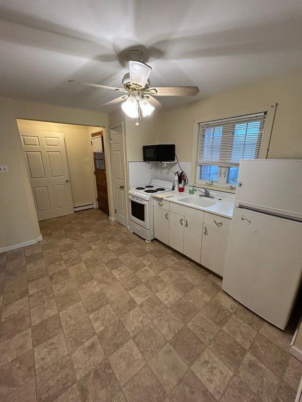 6 Davis Ave - Photo 2 of 11