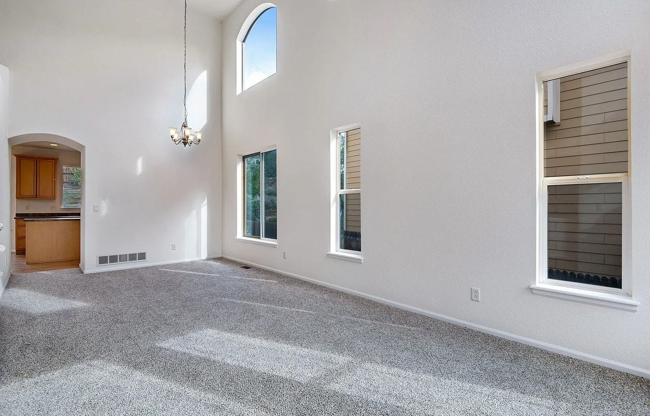 2456 S Fundy Cir - Photo 7 of 30