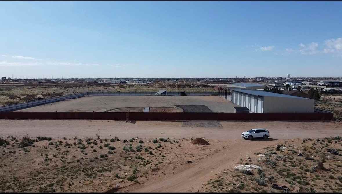 13710 Laura Ln - Photo 3 of 8