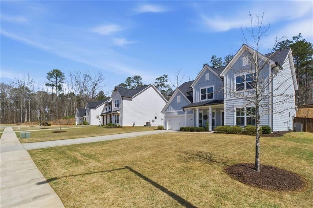 2044 Garvin Rd - Photo 3 of 47