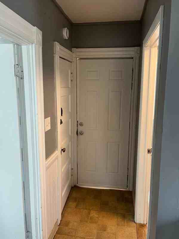 525 Allen St - Photo 5 of 11