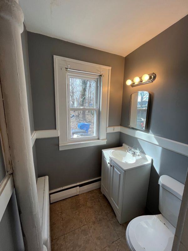 525 Allen St - Photo 6 of 11