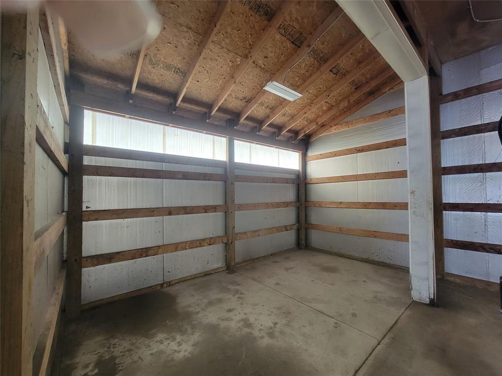 1115 Lowell Ave - Photo 2 of 9