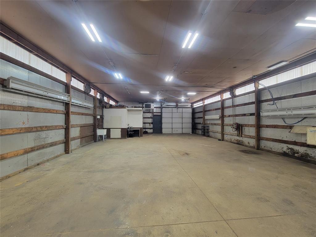 1115 Lowell Ave - Photo 5 of 9