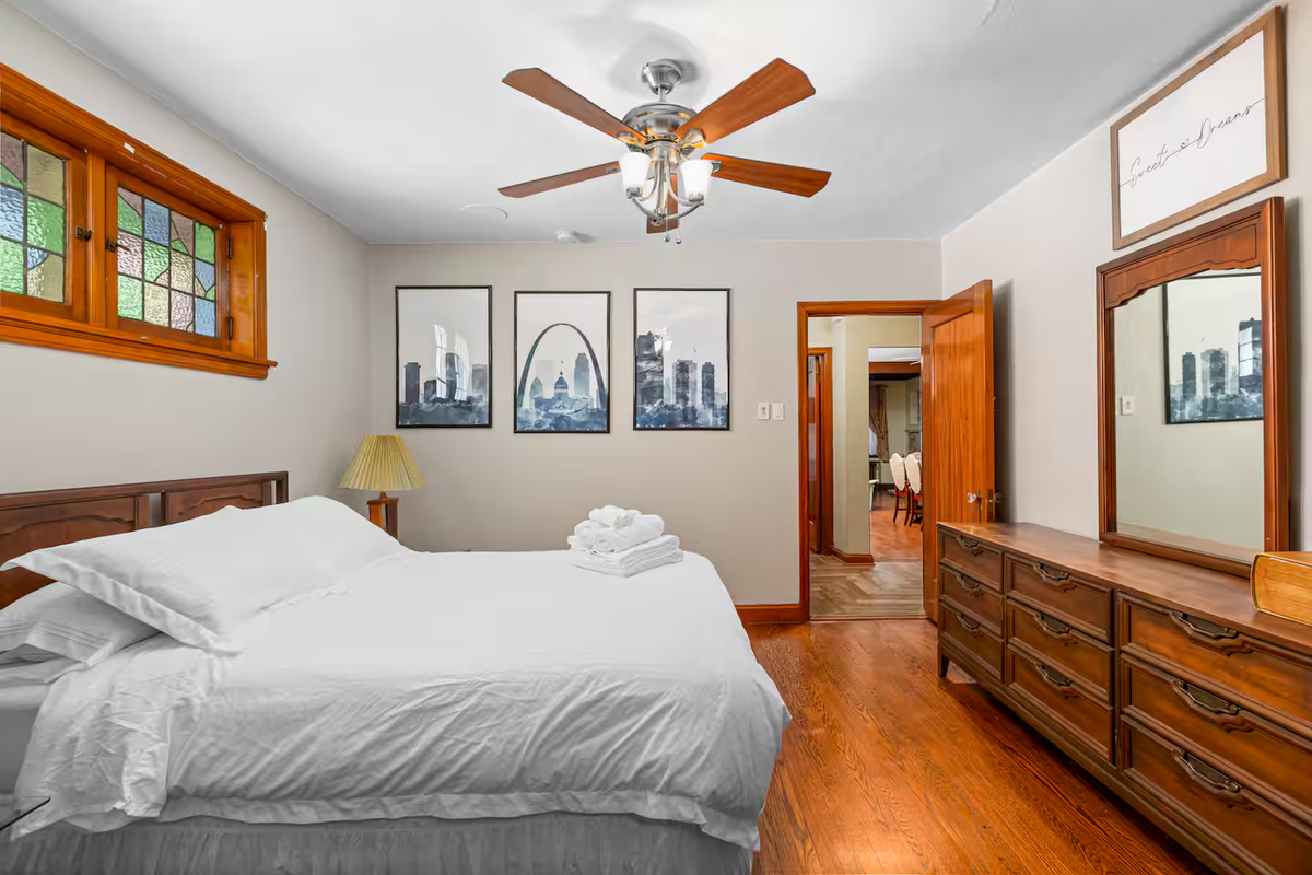 5638 Botanical Ave - Photo 7 of 22