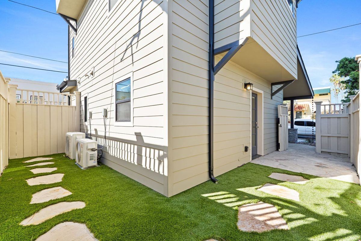 4787 Panorama Dr - Photo 7 of 22