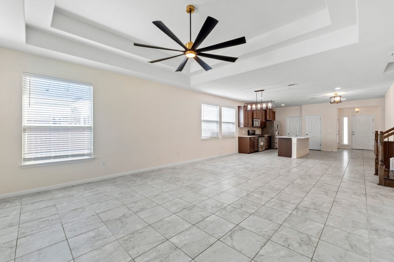 405 Little Draw Ln #1 - Photo 5 of 10