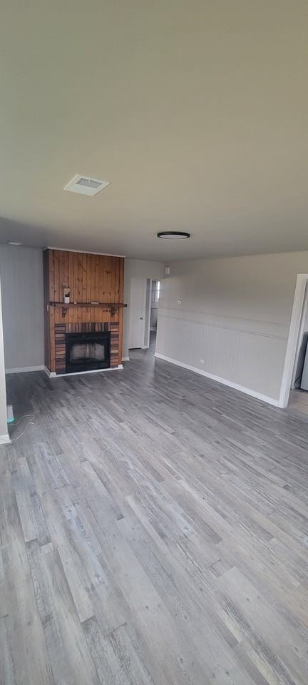 235 Indianwood Blvd - Photo 3 of 9