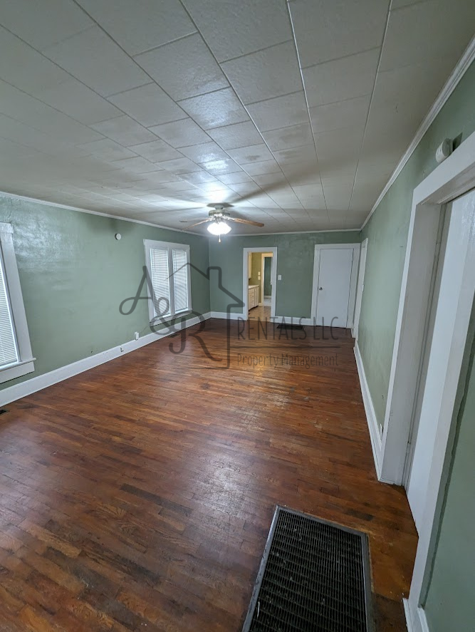 438 E 23rd St #1 - Photo 2 of 12